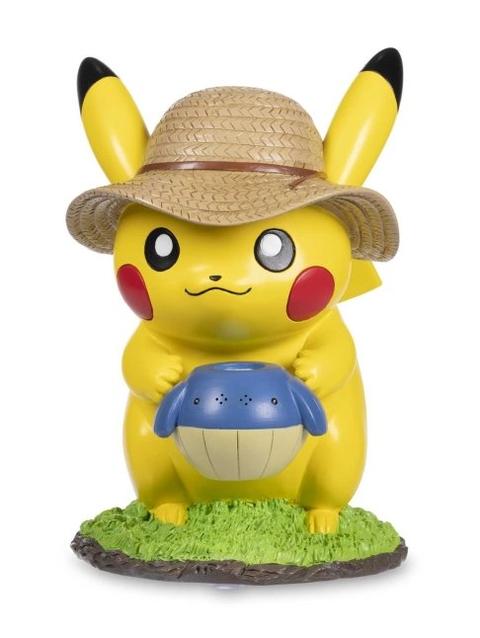 Pikachu (Female) Pokémon Gardening Statue