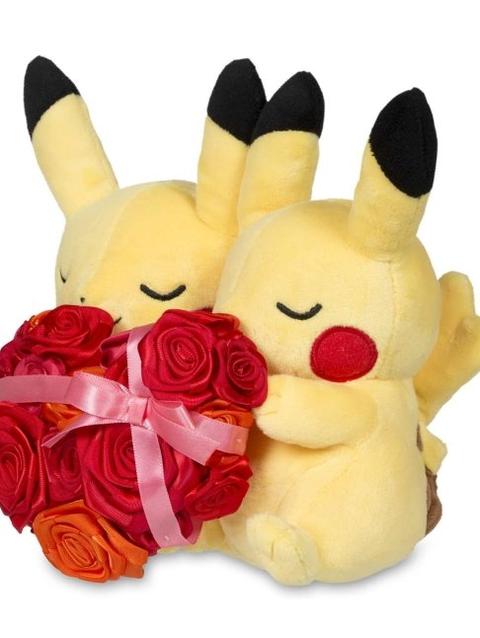 Paired Pikachu Celebrations: Sweetheart Pikachu Plush - 8 In.