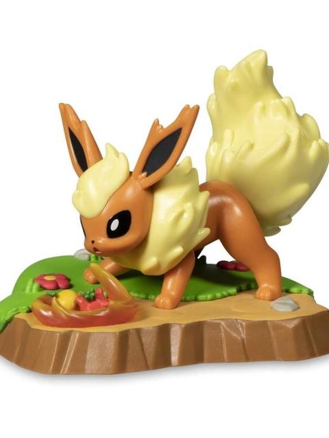 An Afternoon with Eevee & Friends: Flareon Figure by Funko