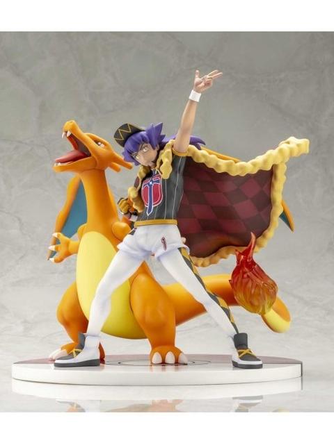 Kotobukiya Leon & Charizard Figures